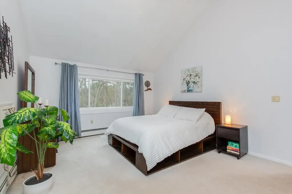 37 Standish Way Amherst NH 03031
