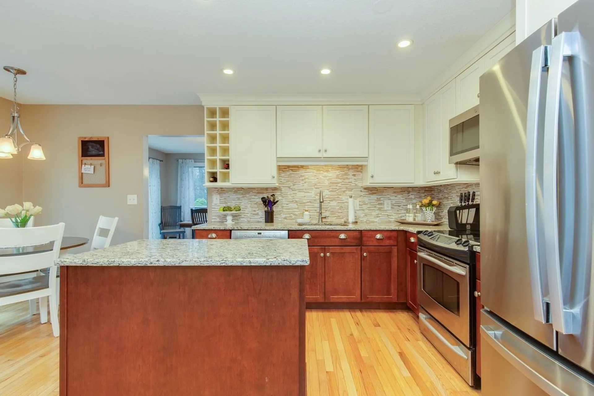 37 Standish Way Amherst NH 03031