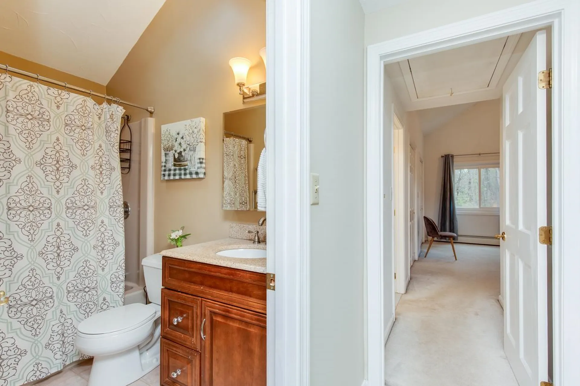 37 Standish Way Amherst NH 03031