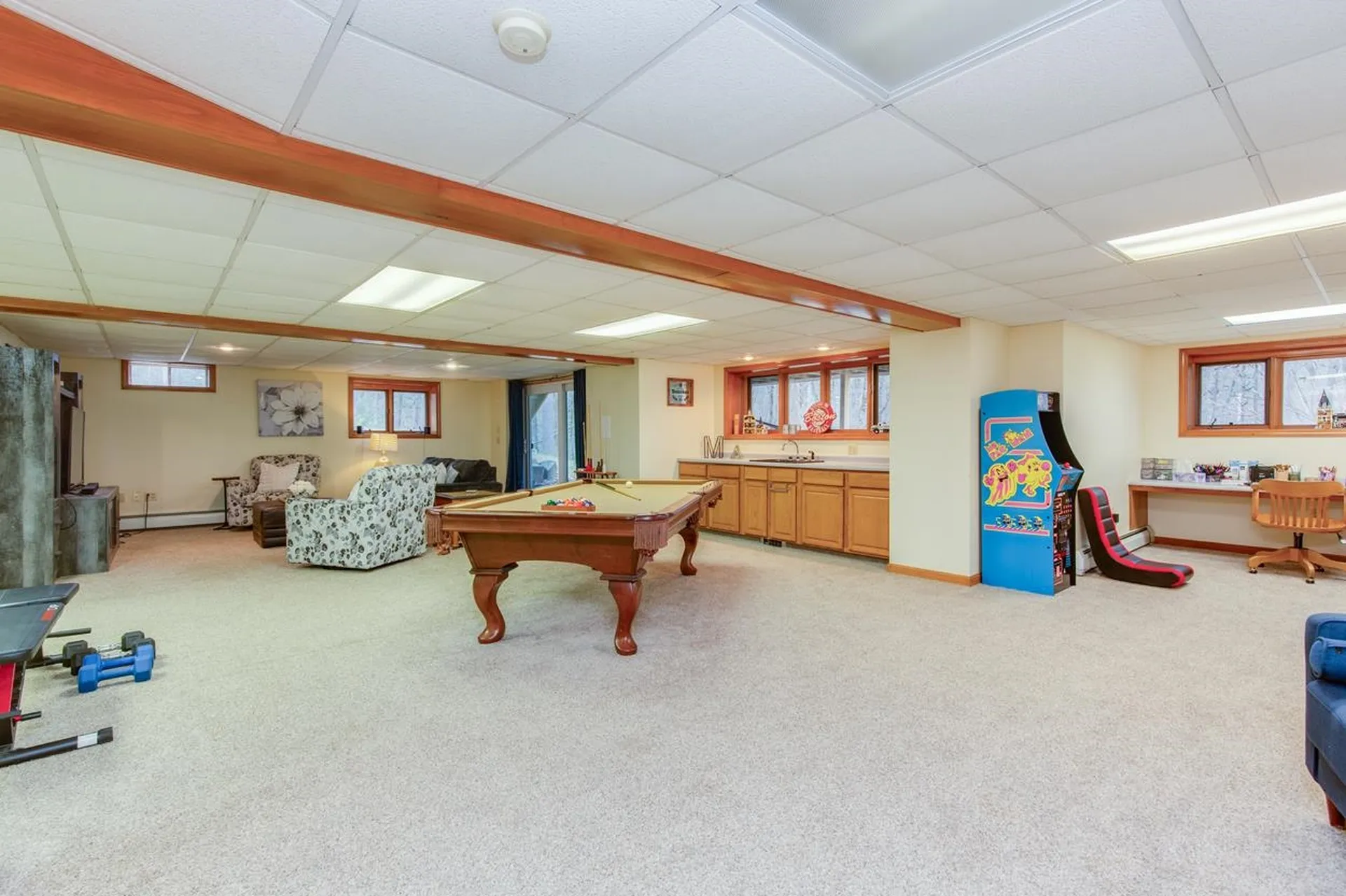 37 Standish Way Amherst NH 03031