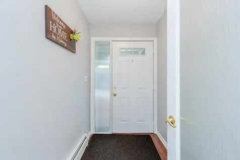 37 Standish Way Amherst NH 03031