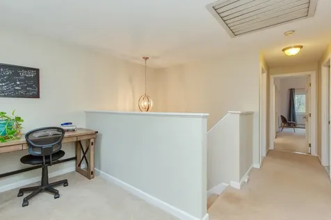 37 Standish Way Amherst NH 03031