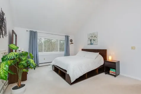 37 Standish Way Amherst NH 03031