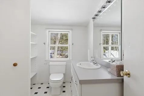 108 Harriman Hill Road Raymond NH 03077