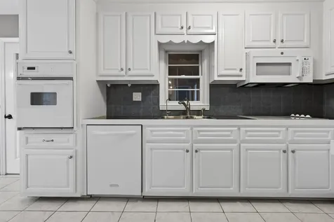 126 Marsh Road Pelham NH 03076