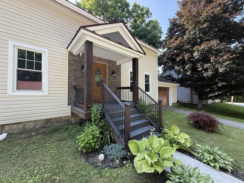 25 Bluff Street Proctor VT 05765-1008