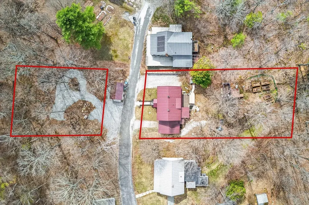 25 Bluff Street Proctor VT 05765-1008