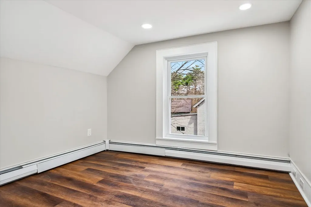 25 Bluff Street Proctor VT 05765-1008
