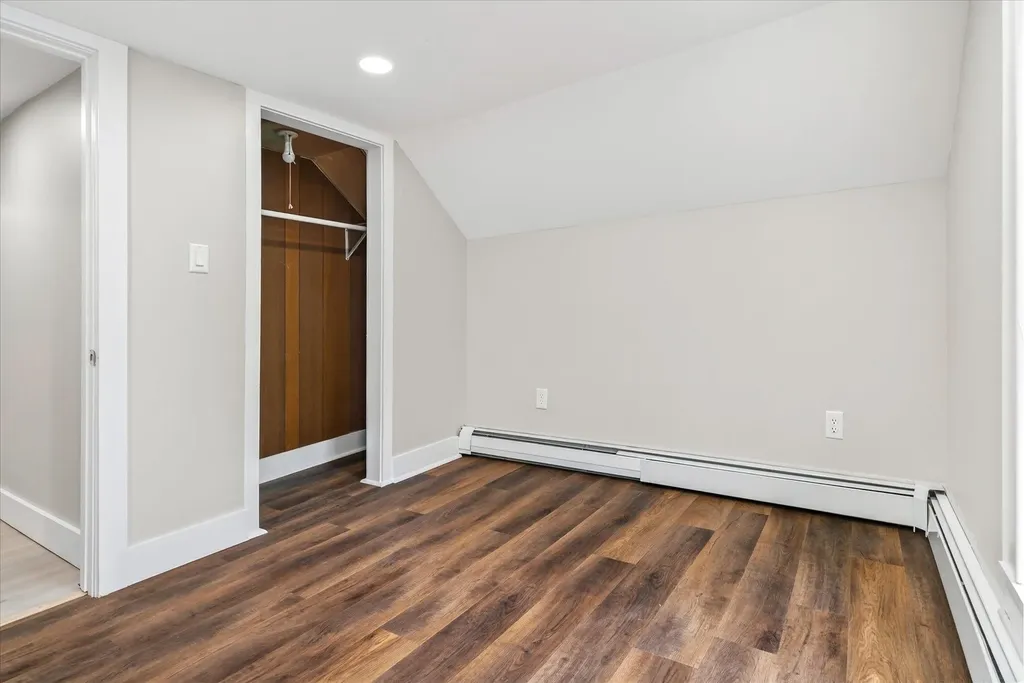 25 Bluff Street Proctor VT 05765-1008