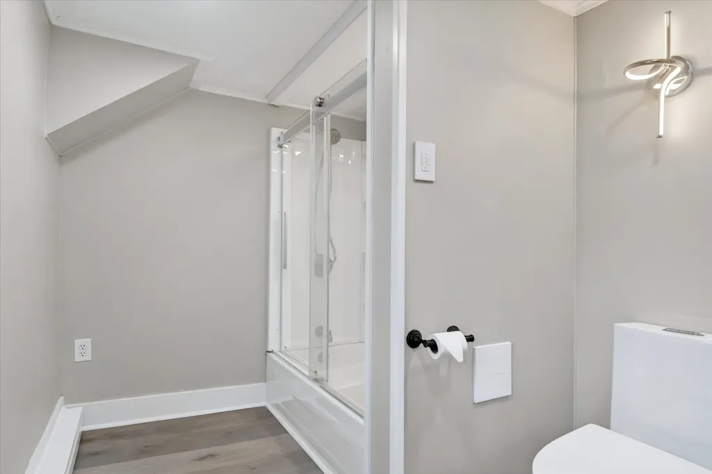 25 Bluff Street Proctor VT 05765-1008
