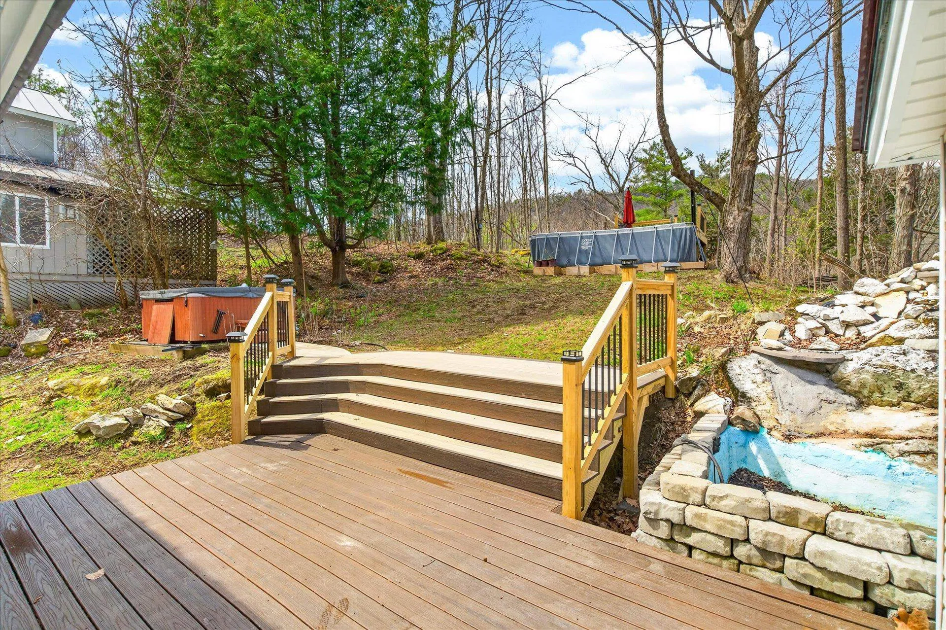 25 Bluff Street Proctor VT 05765-1008