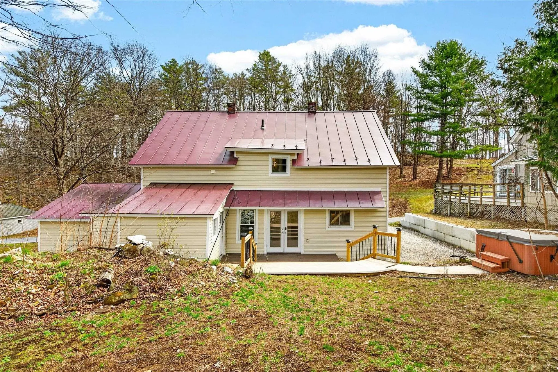 25 Bluff Street Proctor VT 05765-1008