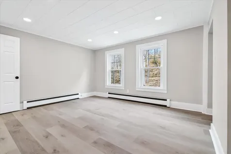 25 Bluff Street Proctor VT 05765-1008