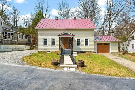 25 Bluff Street Proctor VT 05765-1008