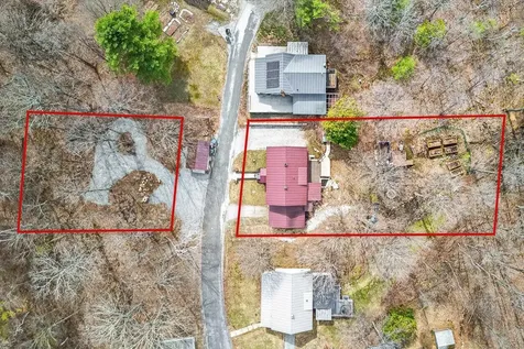 25 Bluff Street Proctor VT 05765-1008