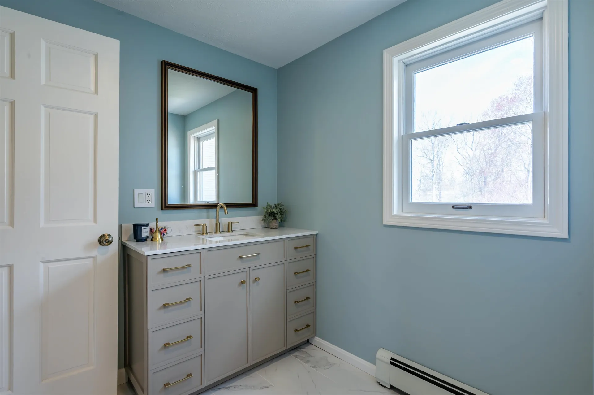 528 Weston Road Manchester NH 03103