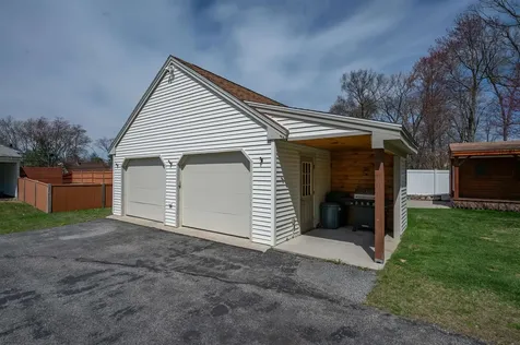 528 Weston Road Manchester NH 03103