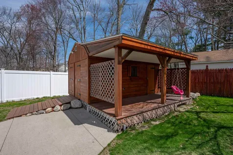 528 Weston Road Manchester NH 03103