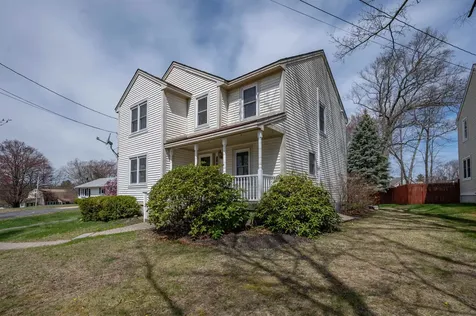 528 Weston Road Manchester NH 03103