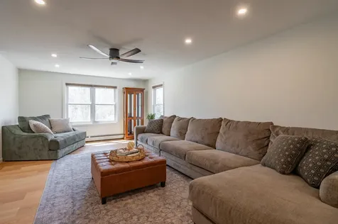 528 Weston Road Manchester NH 03103