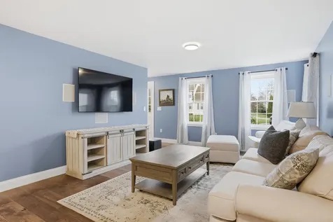62 Shepherd Road Manchester NH 03104