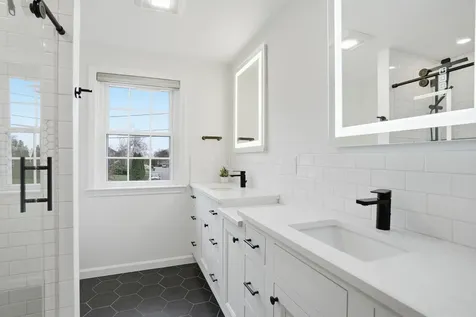 62 Shepherd Road Manchester NH 03104