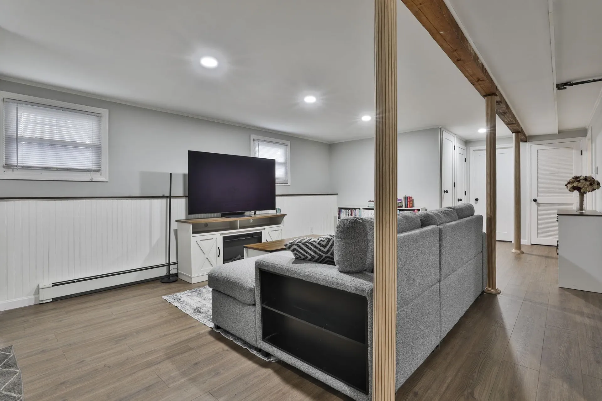 8 Kingston Drive Nashua NH 03060