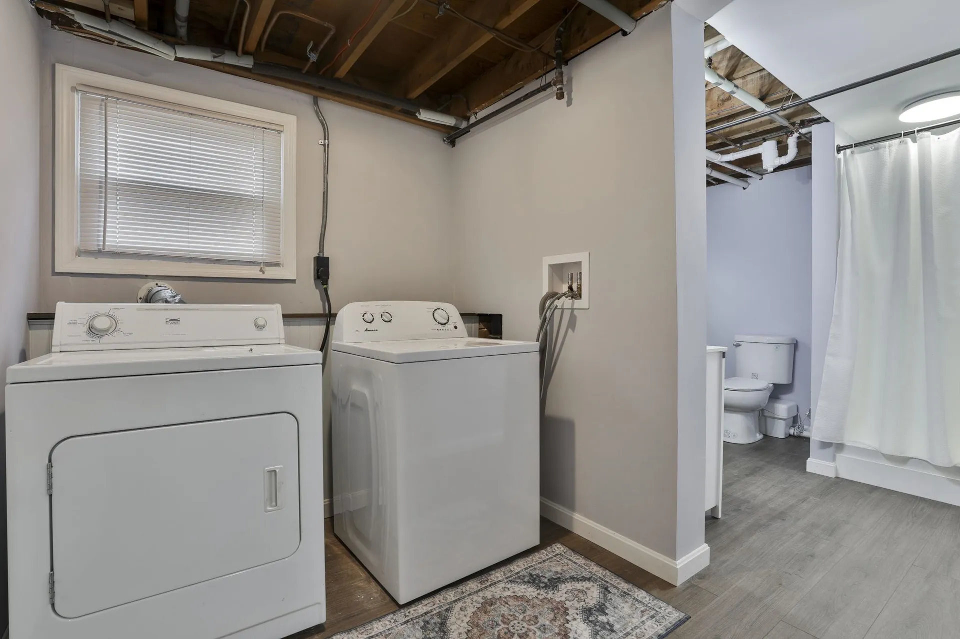 8 Kingston Drive Nashua NH 03060