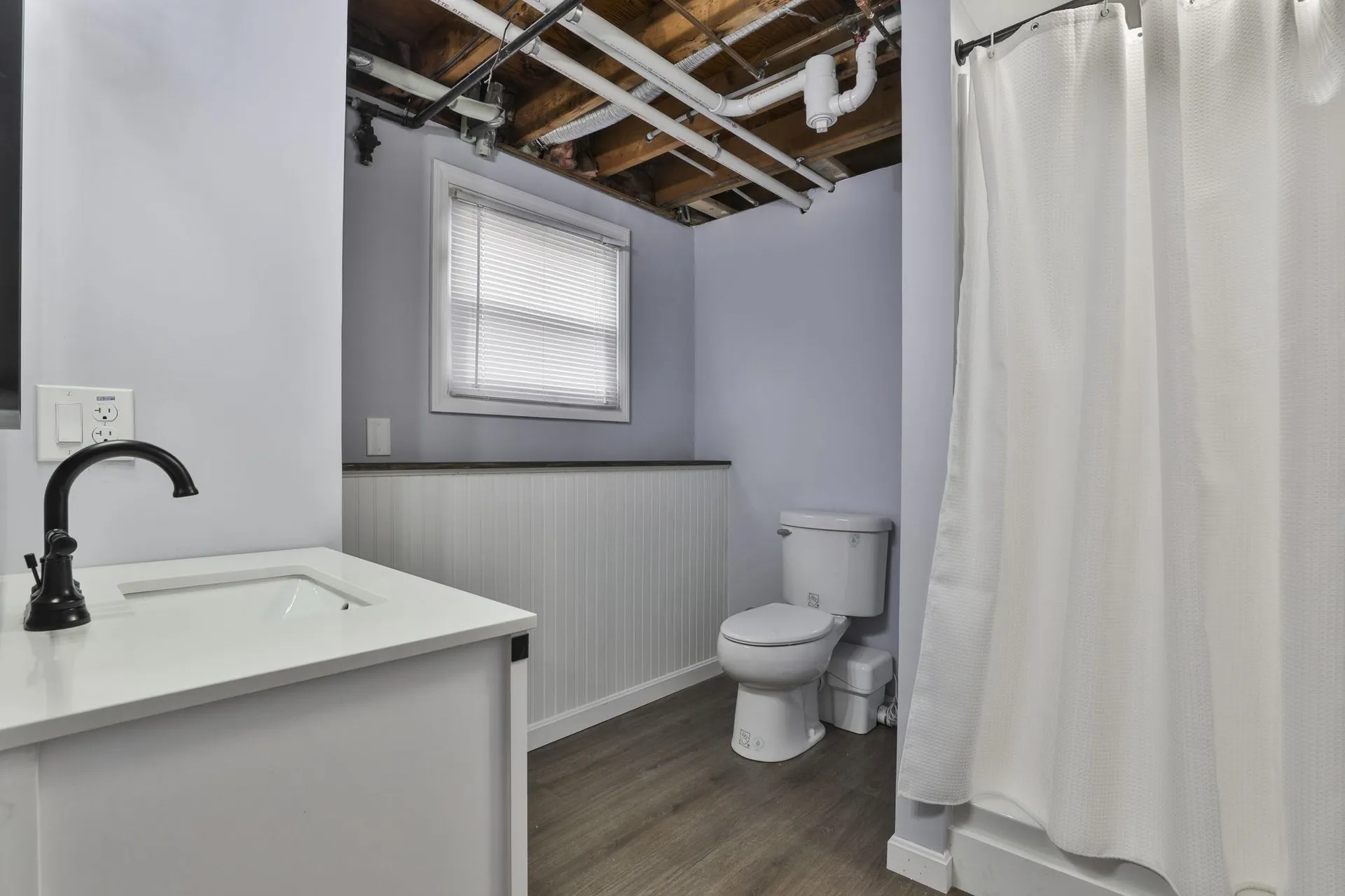 8 Kingston Drive Nashua NH 03060