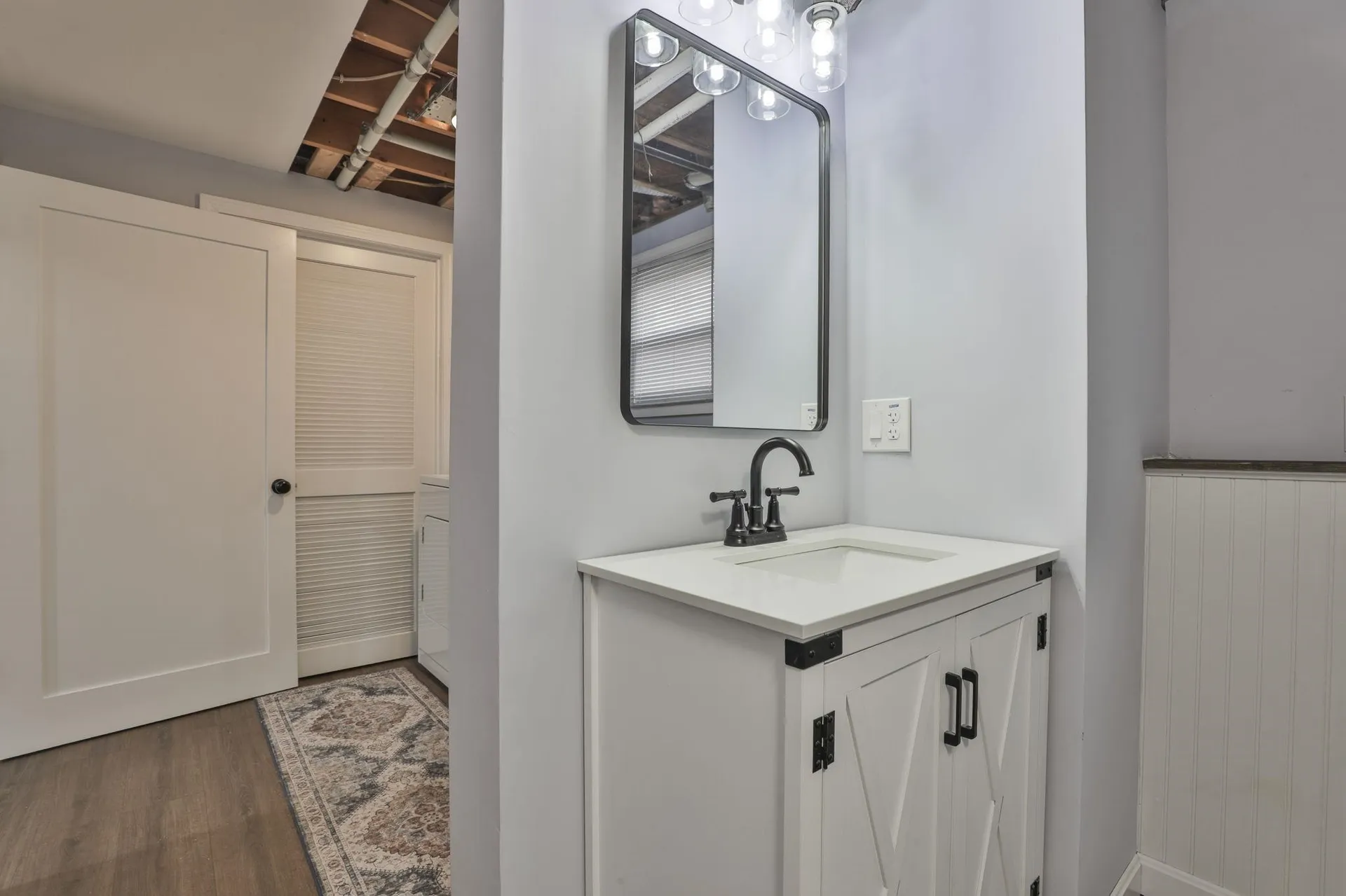 8 Kingston Drive Nashua NH 03060