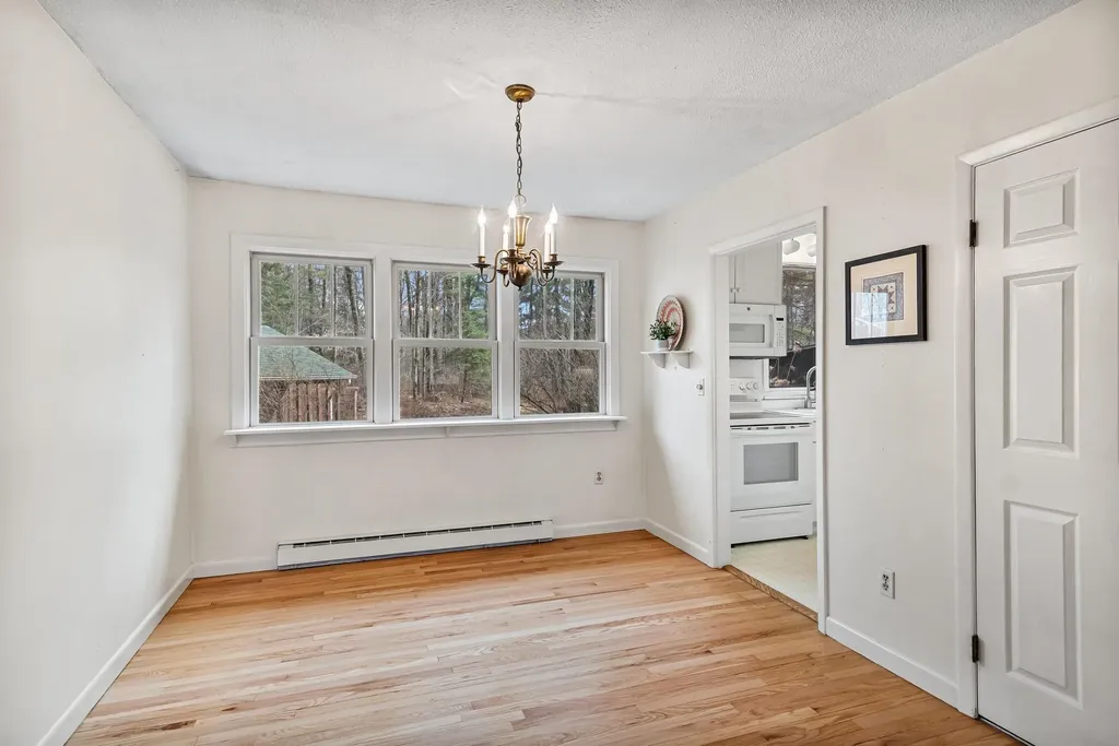 13 Tanglewood Drive Essex VT 05452
