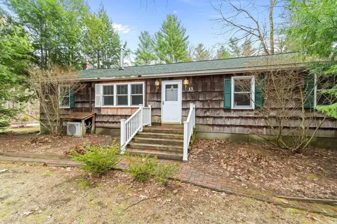 13 Tanglewood Drive Essex VT 05452