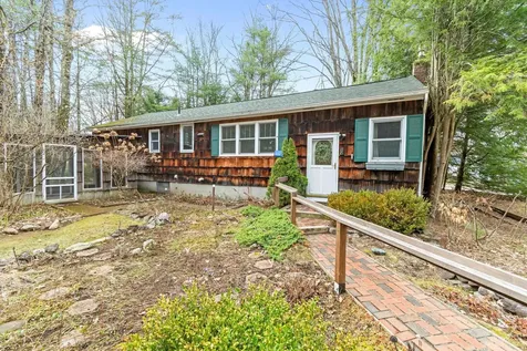13 Tanglewood Drive Essex VT 05452