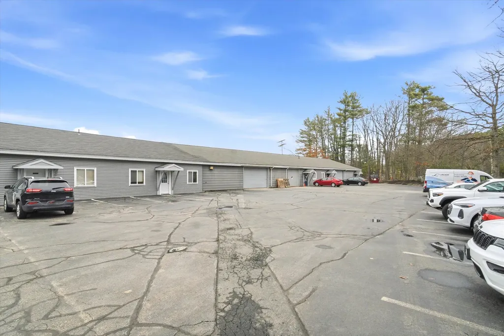 8 Chestnut Drive Bedford NH 03110