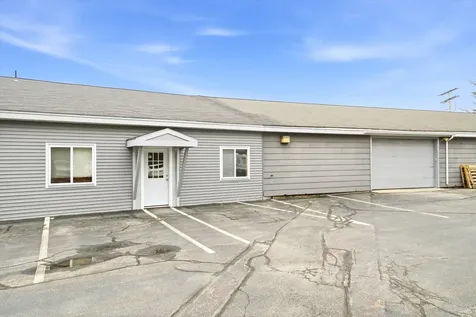 8 Chestnut Drive Bedford NH 03110