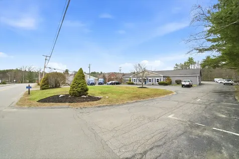8 Chestnut Drive Bedford NH 03110