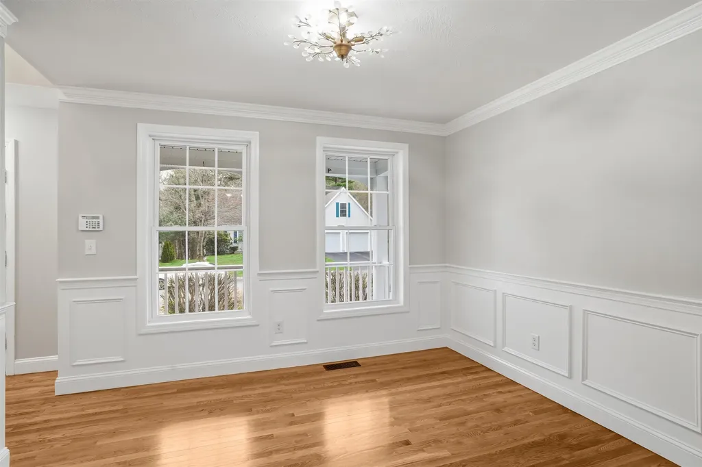 46 Cherrywood Drive Nashua NH 03062