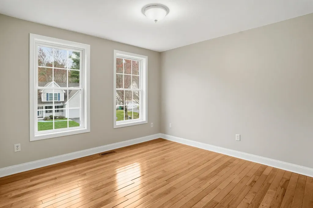 46 Cherrywood Drive Nashua NH 03062