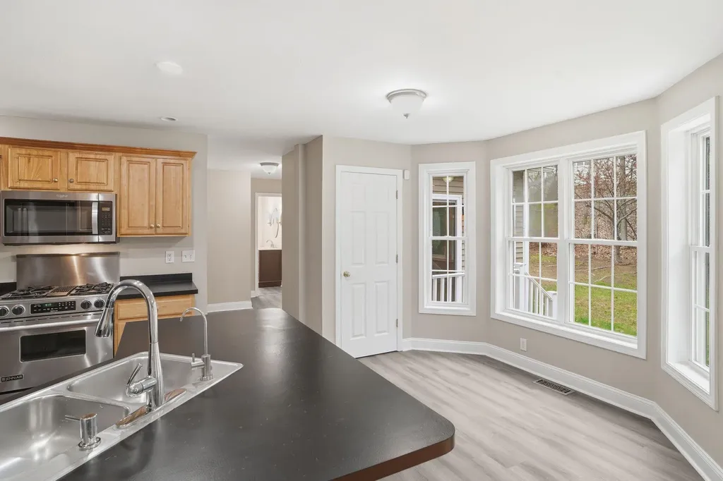 46 Cherrywood Drive Nashua NH 03062