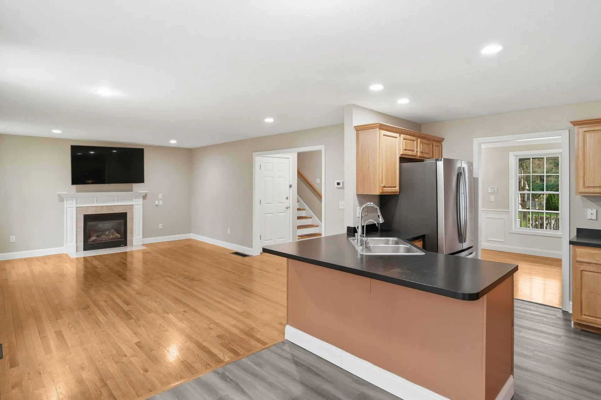 46 Cherrywood Drive Nashua NH 03062