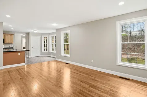 46 Cherrywood Drive Nashua NH 03062