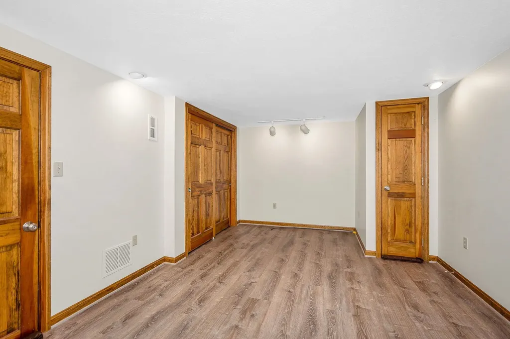 31 Hyacinth Drive Nashua NH 03062