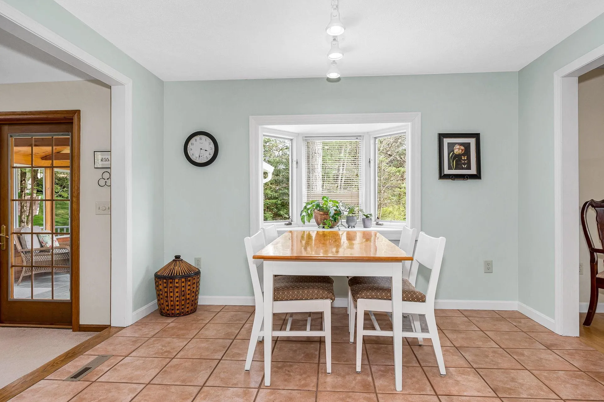 31 Hyacinth Drive Nashua NH 03062