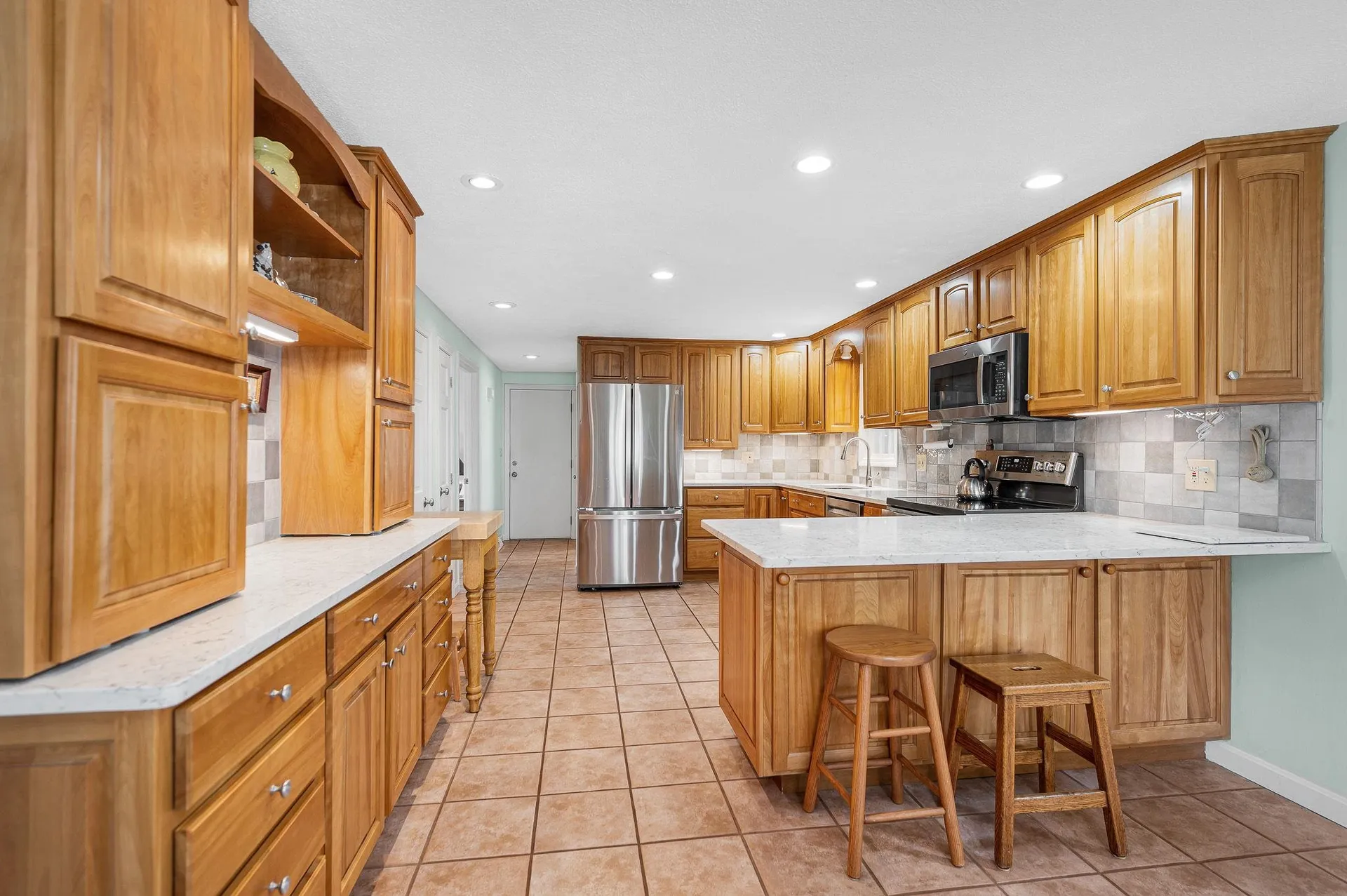 31 Hyacinth Drive Nashua NH 03062