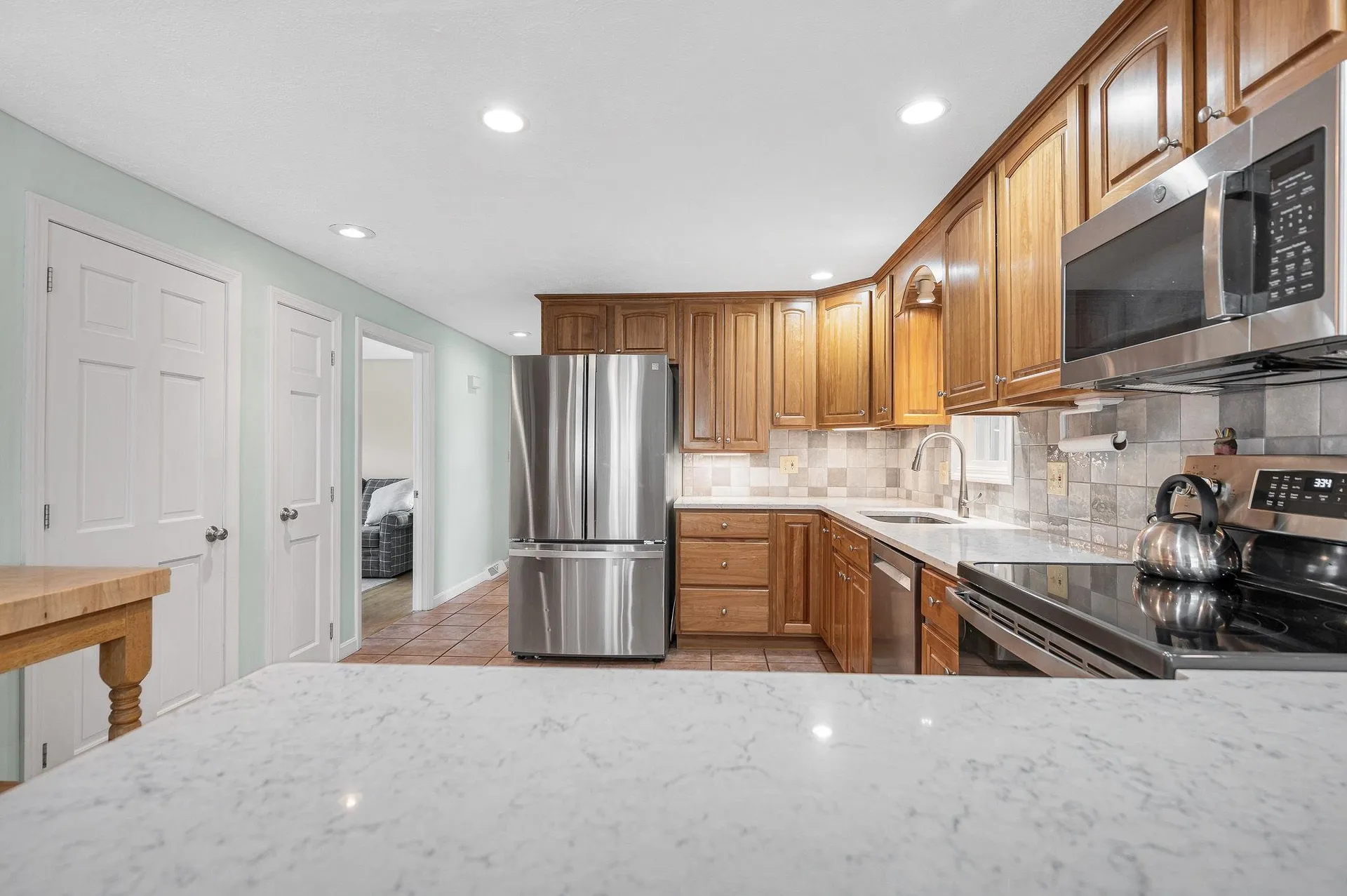 31 Hyacinth Drive Nashua NH 03062