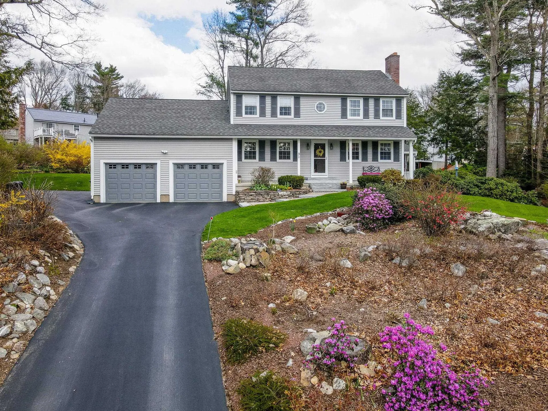 31 Hyacinth Drive Nashua NH 03062