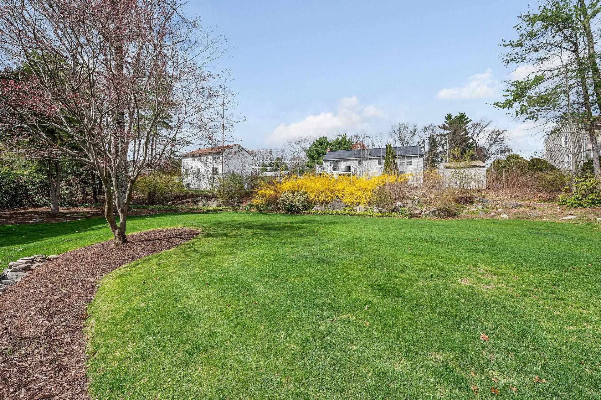 31 Hyacinth Drive Nashua NH 03062