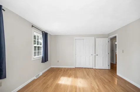 31 Hyacinth Drive Nashua NH 03062