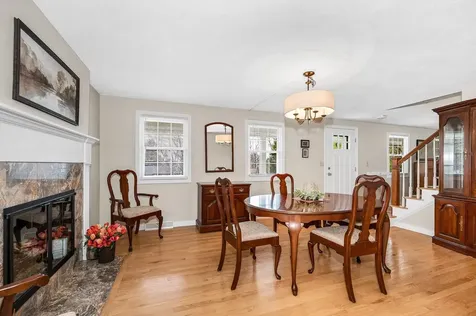 31 Hyacinth Drive Nashua NH 03062