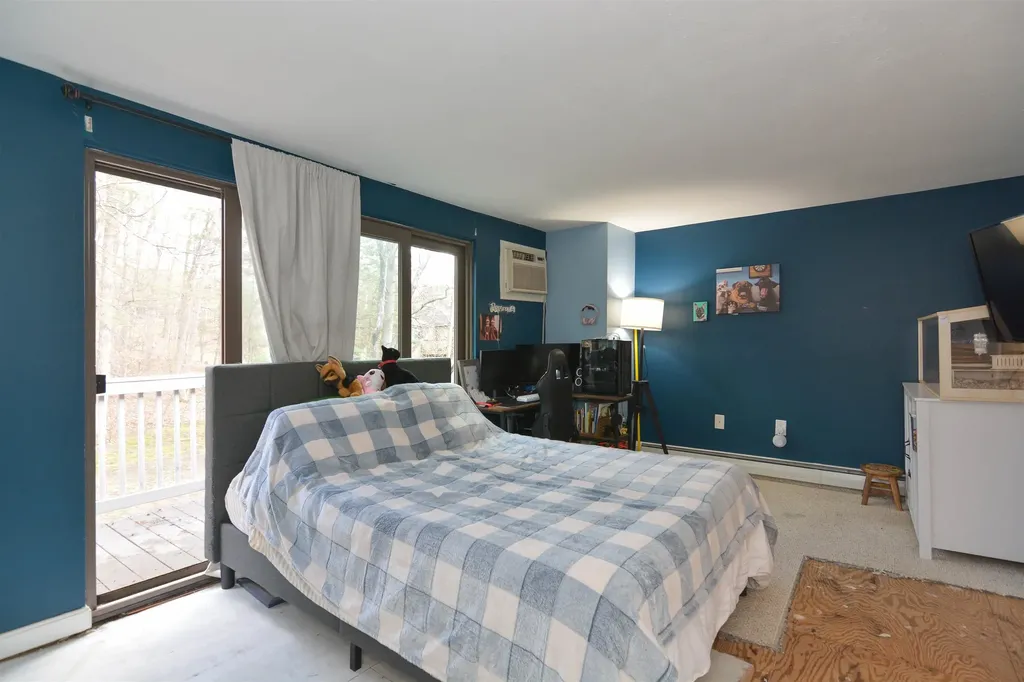 5 Harwich Court Merrimack NH 03054